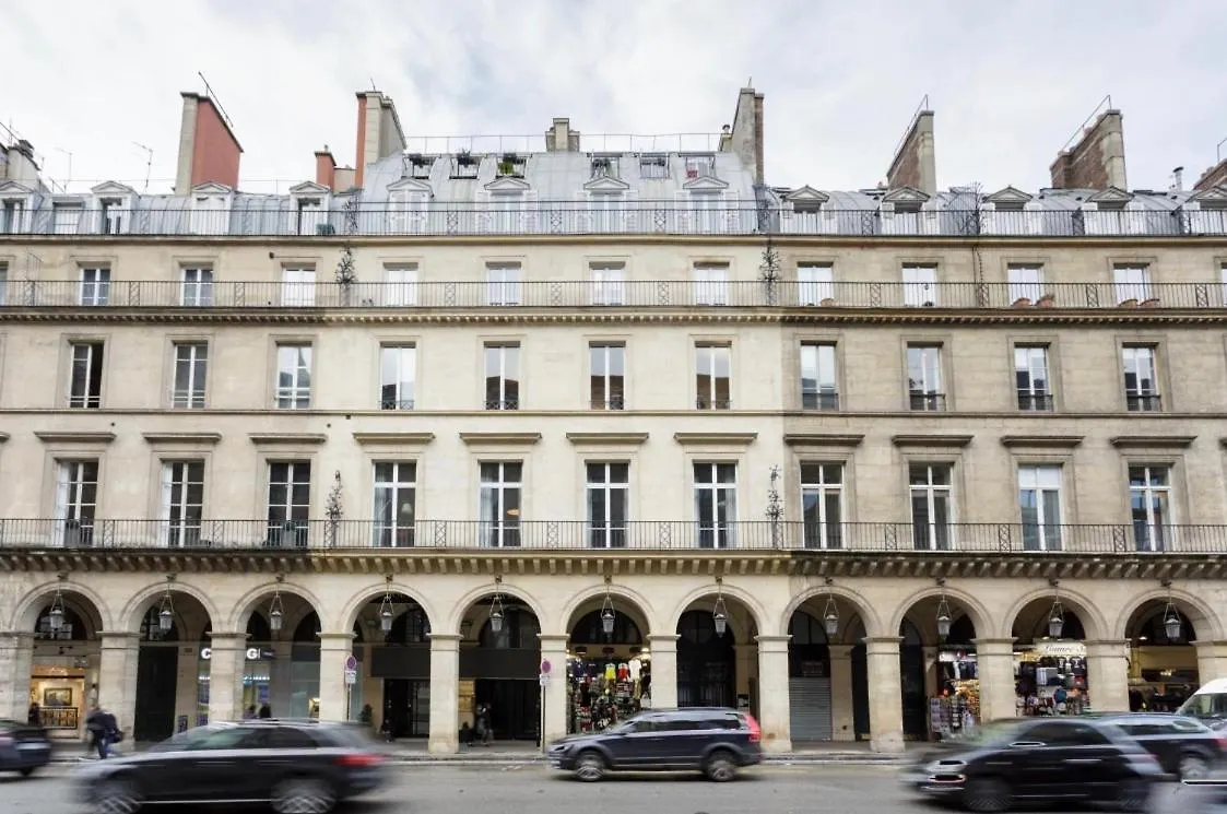 Prestige Sur Louvre Et Tuileries Apartment